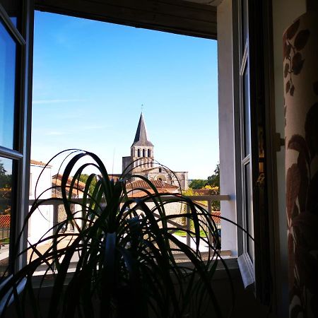 La Maison De Thomas Saint-Amant-de-Boixe Zewnętrze zdjęcie